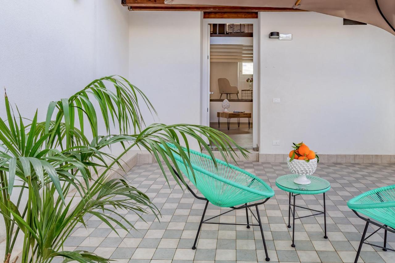 Le Maestranze Deluxe Rooms Sciacca Bagian luar foto