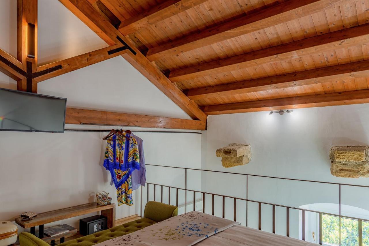Le Maestranze Deluxe Rooms Sciacca Bagian luar foto