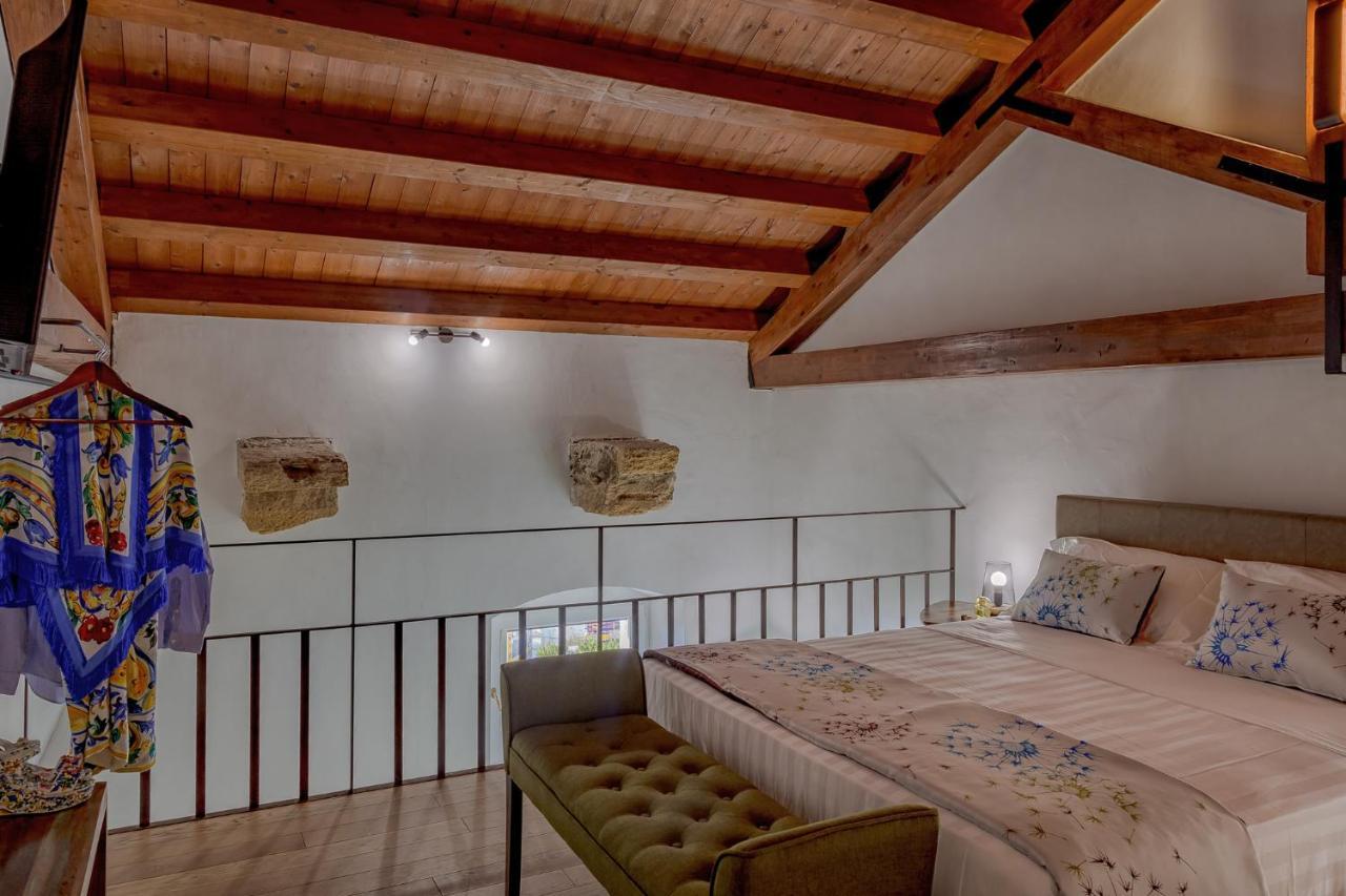 Le Maestranze Deluxe Rooms Sciacca Bagian luar foto